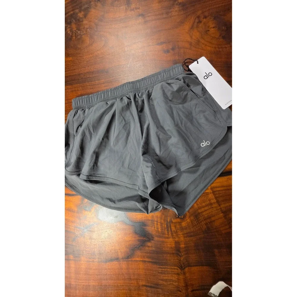 Alo Yoga Ivy Leauge Dolphin Shorts Cactus Activewear Gym Gorpcore Atheleisure